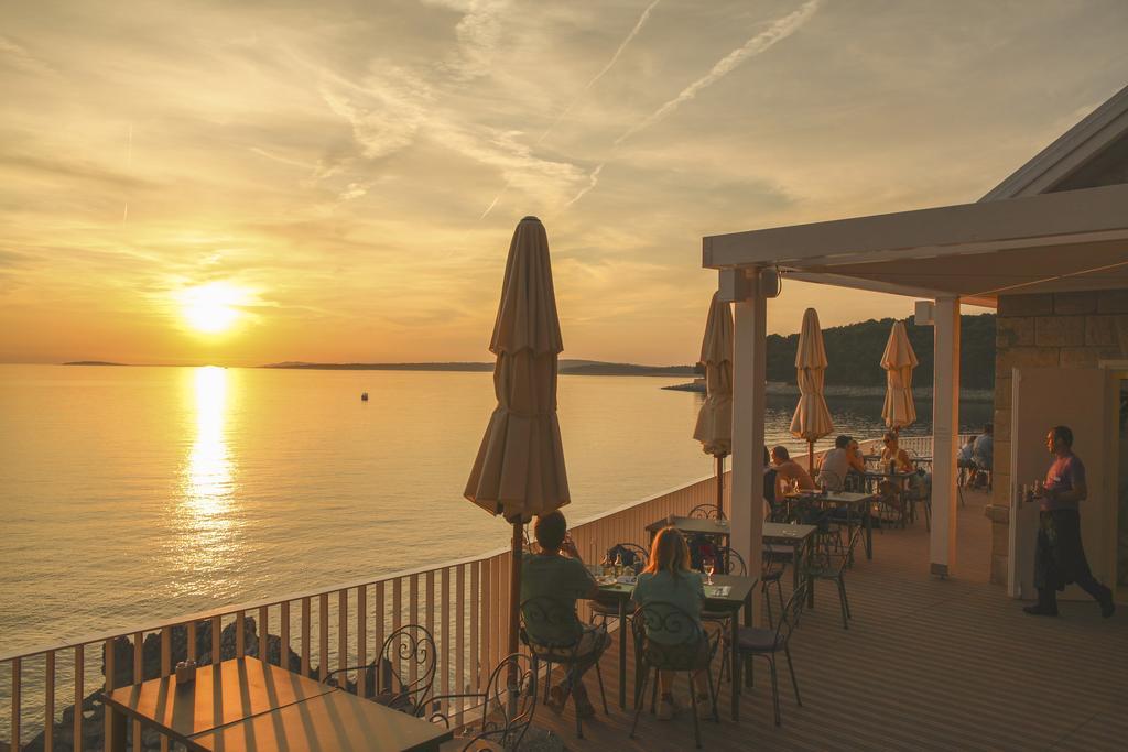 Hotel Aurora Mali Lošinj Dış mekan fotoğraf